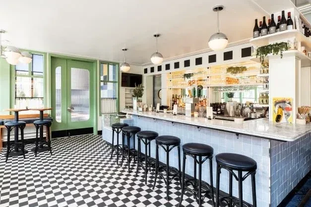 Charley Bistro
