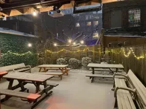 Redd’s Tavern