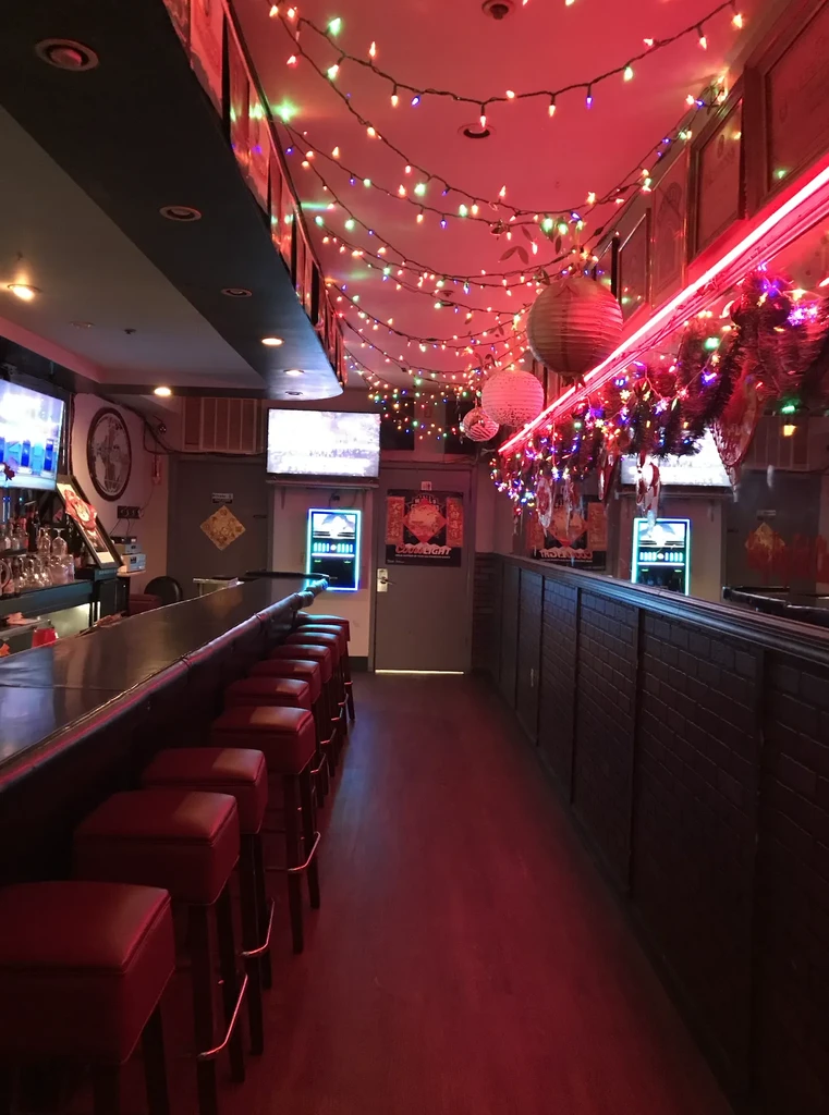 Bow Bow Cocktail Lounge