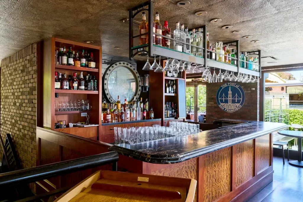 Waterbar Restaurant