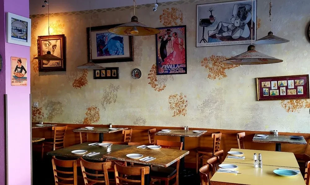 Esperpento Restaurant