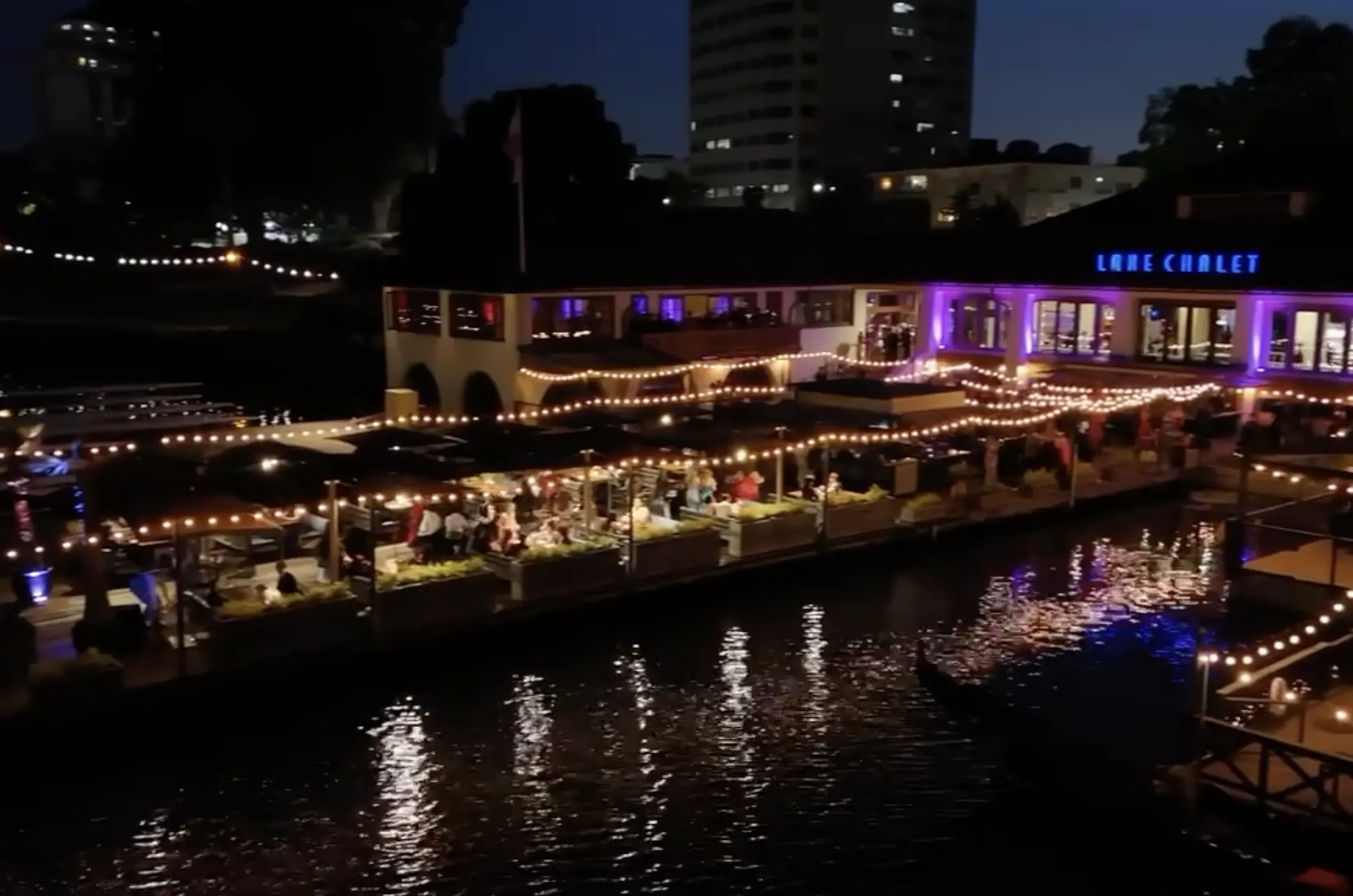 The Lake Chalet Seafood Bar & Grill