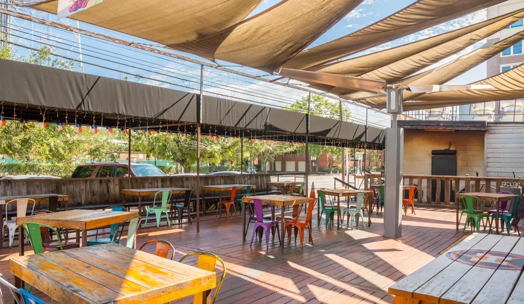The Patio At The Pit Room