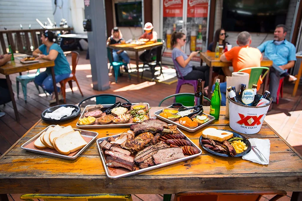 The Patio At The Pit Room