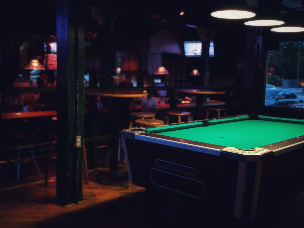 JR's Bar & Grill