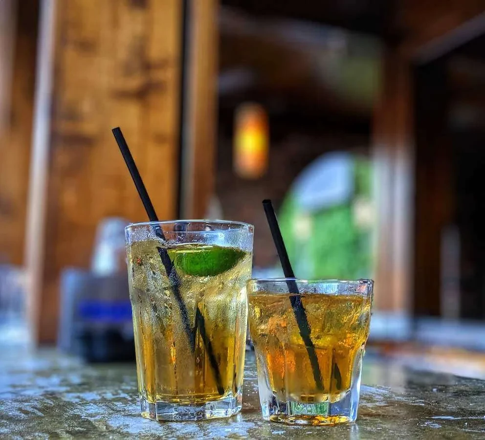 JR's Bar & Grill