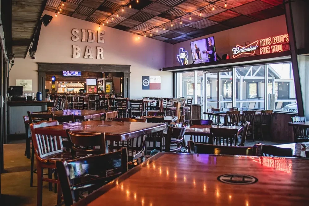 Jackie's Bar and Grill