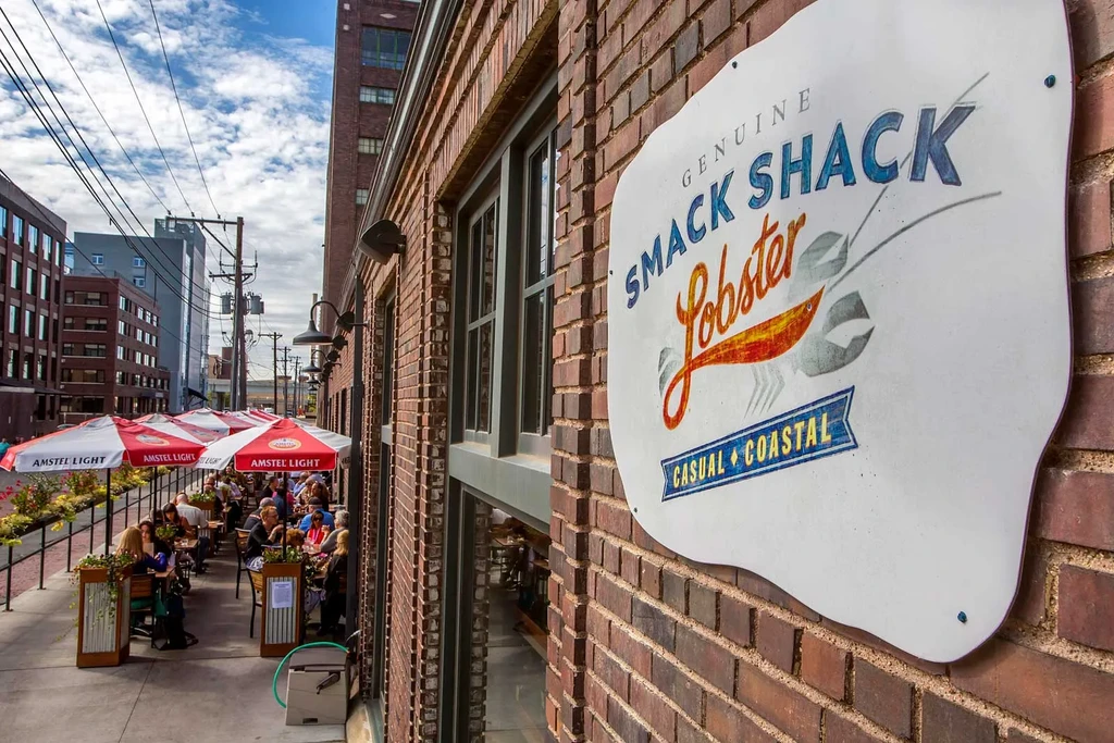 Genuine SMACK SHACK Lobster restaurant with a busy outdoor patio.