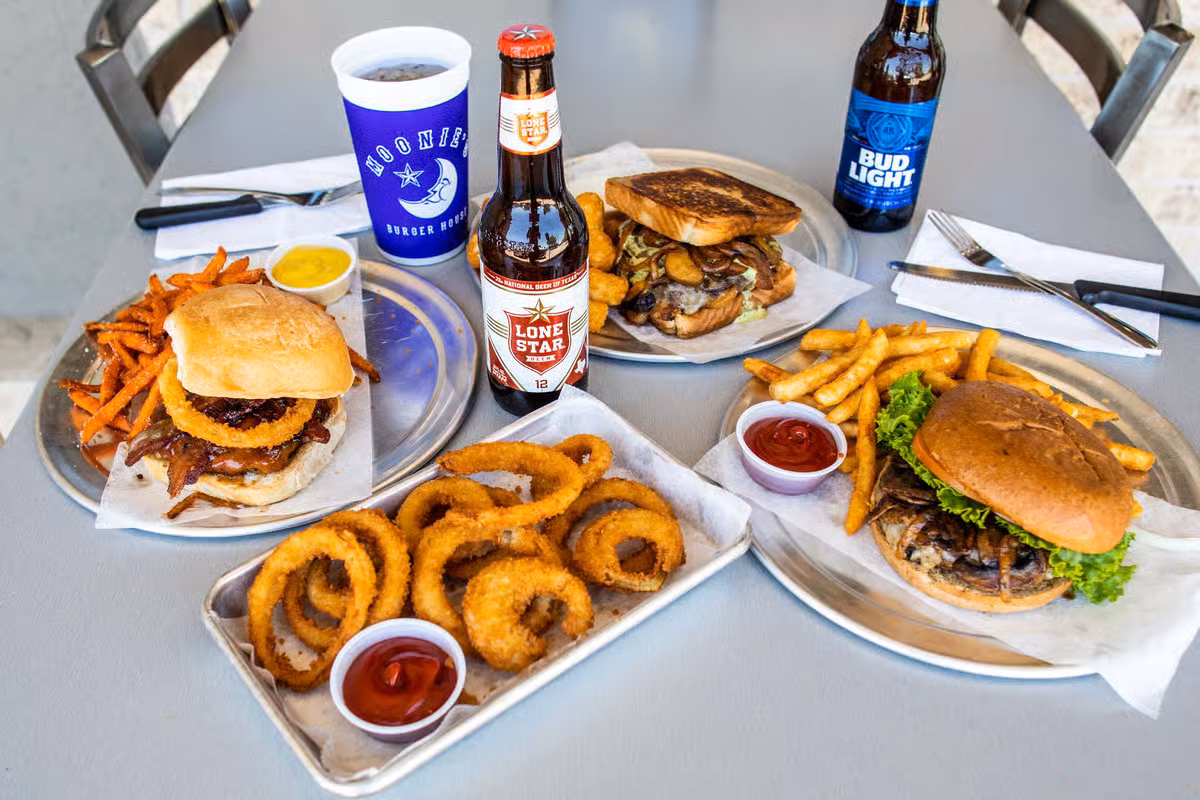 Moonies Burger House - Anderson Mill