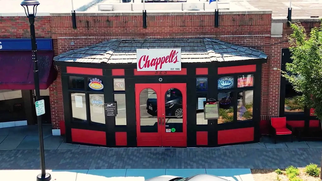 Chappell's, an octagonal bar and restaurant with black and red facade.