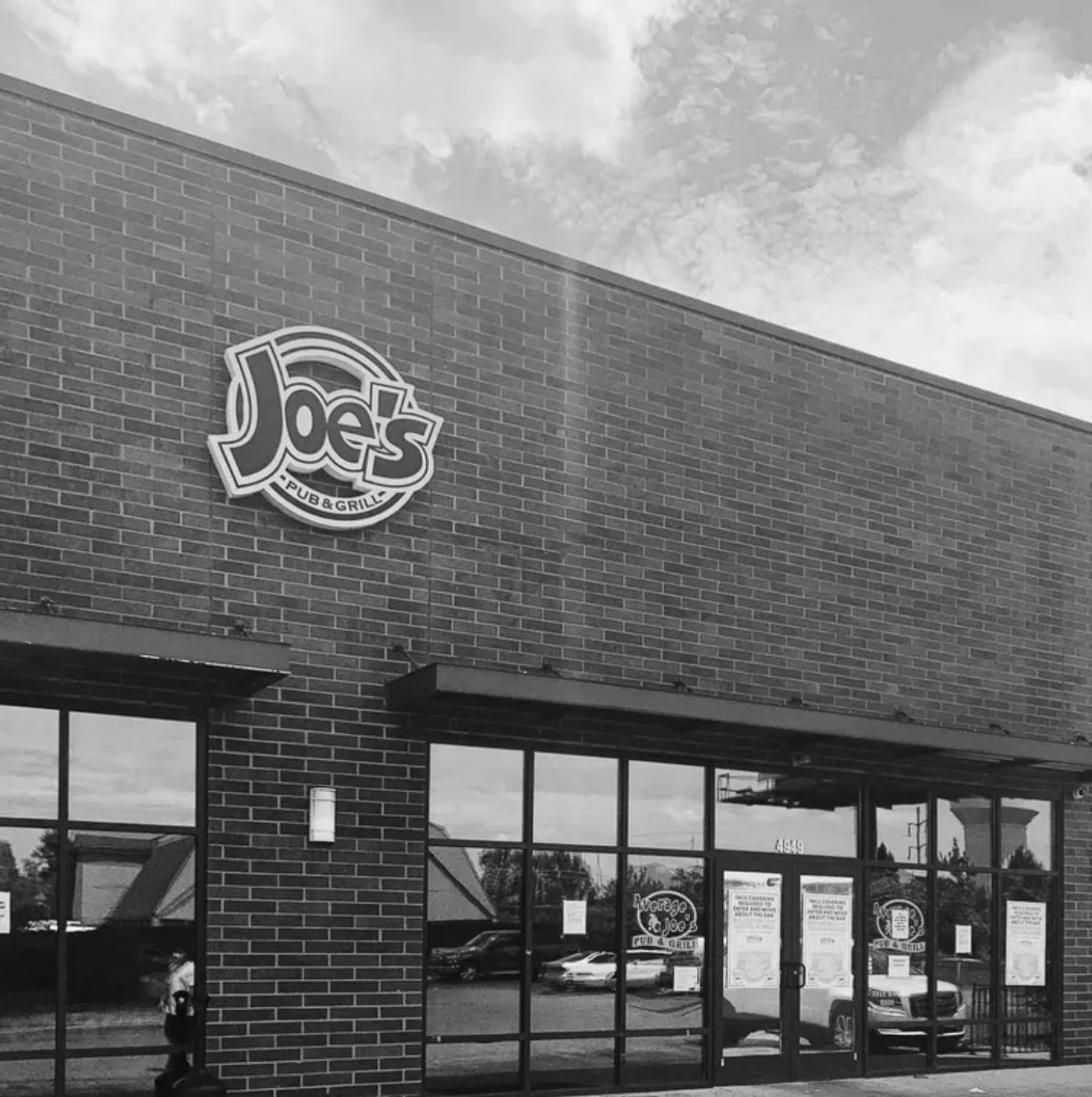 Joe's Pub New Albany logo
