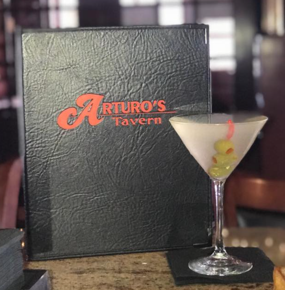 Arturo's Tavern logo