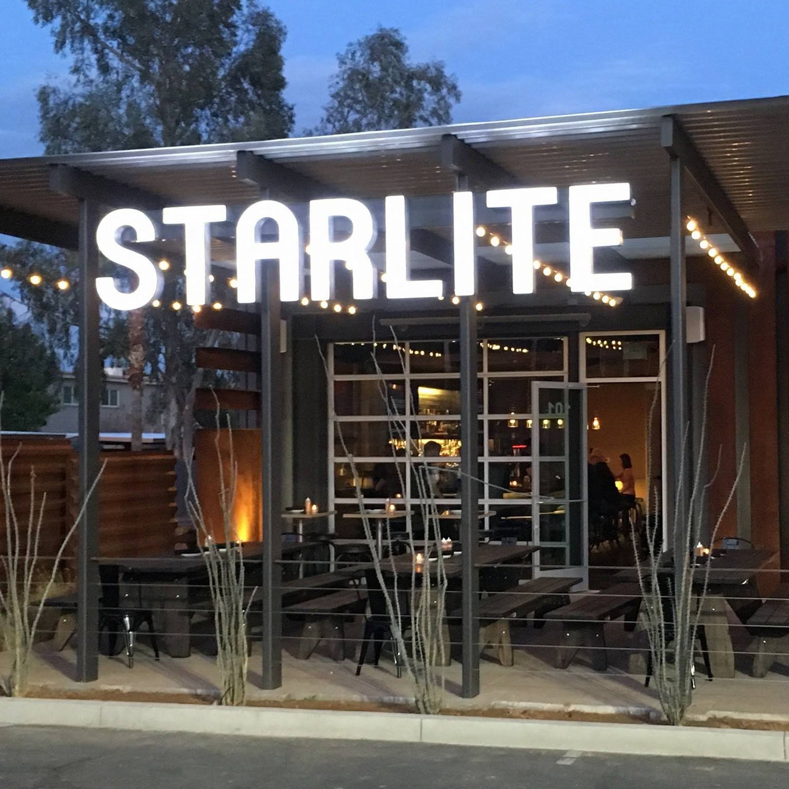 Starlite BBQ logo