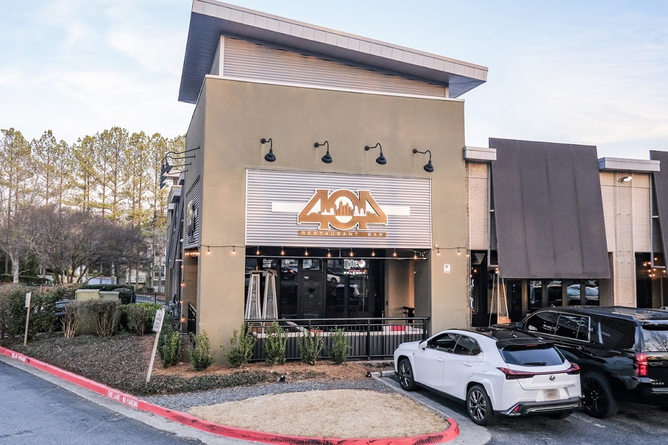 404 Restaurant & Bar