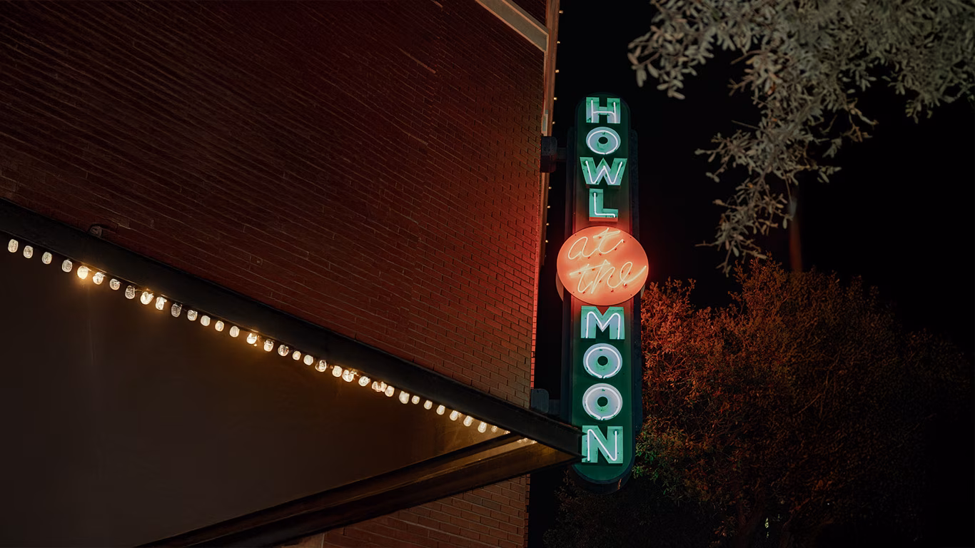 Howl at the Moon San Antonio logo