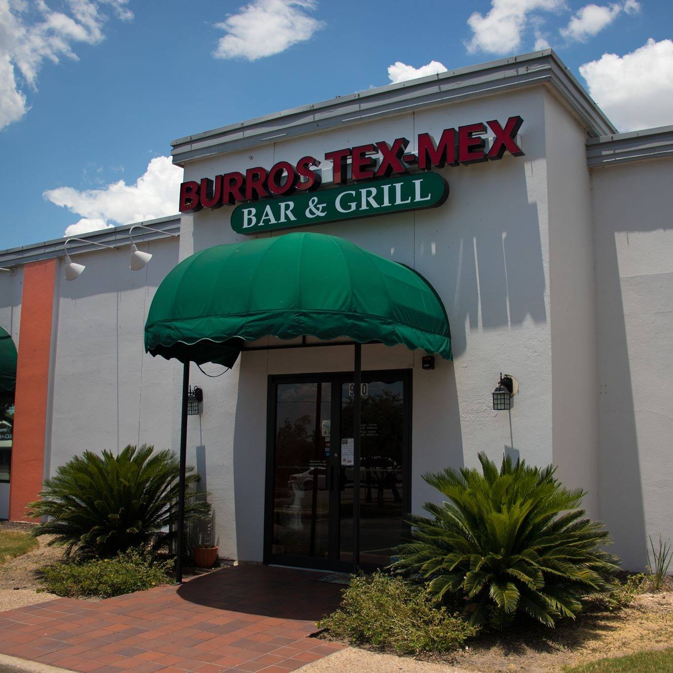 Burros Tex Mex Bar and Grill logo