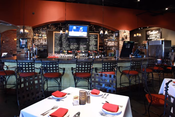 Grape Vine Cafe and Wine Bar logo