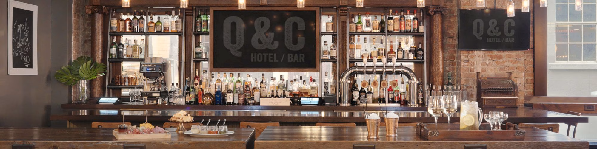 Q&C Bar logo