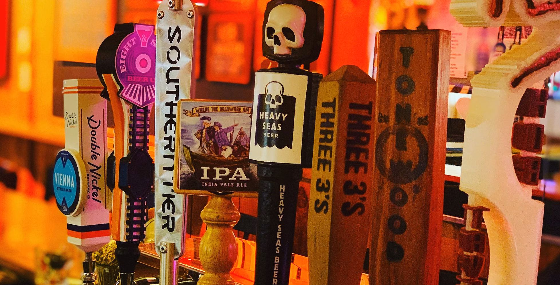 HOB Tavern logo