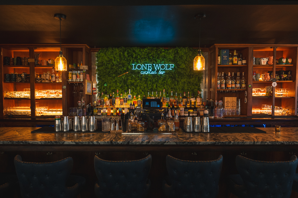 Lone Wolf Cocktail Bar logo