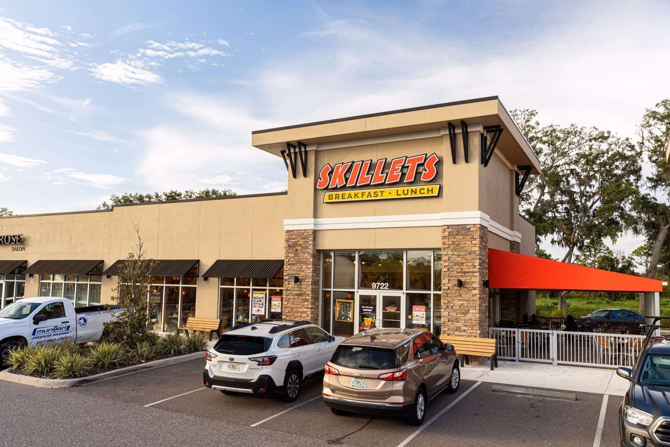 Skillets - Bradenton - School House Plaza logo